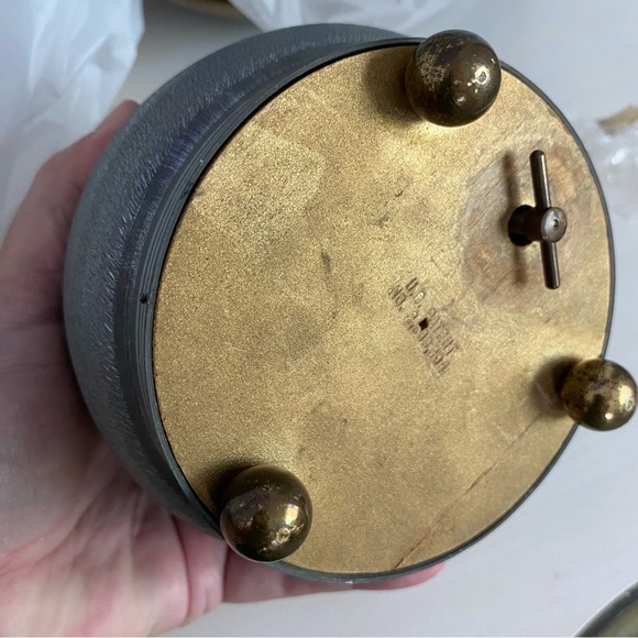 Vintage Powder Puff Trinket Music Box - Picture 9 of 9